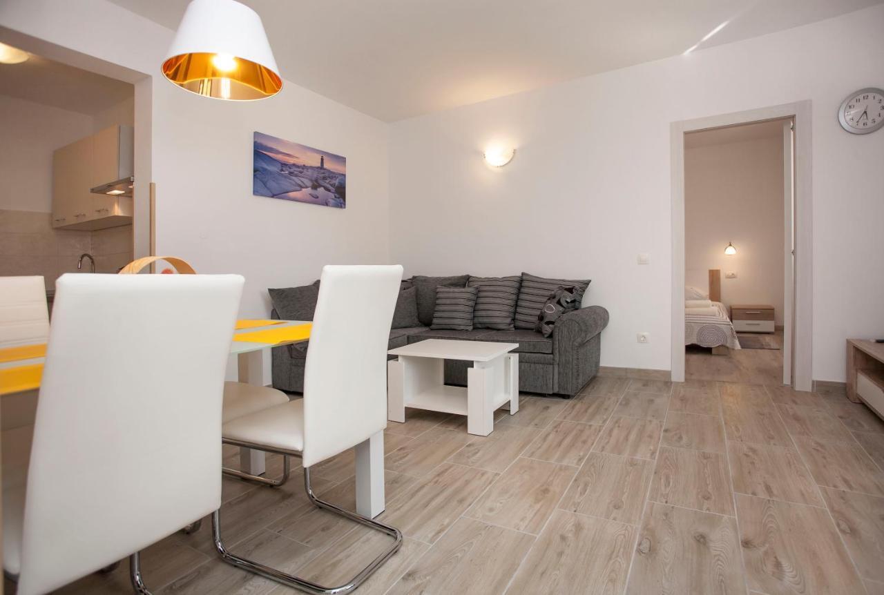 Apartmani Dragica Ровинь Экстерьер фото