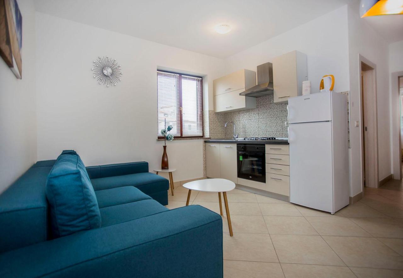 Apartmani Dragica Ровинь Экстерьер фото