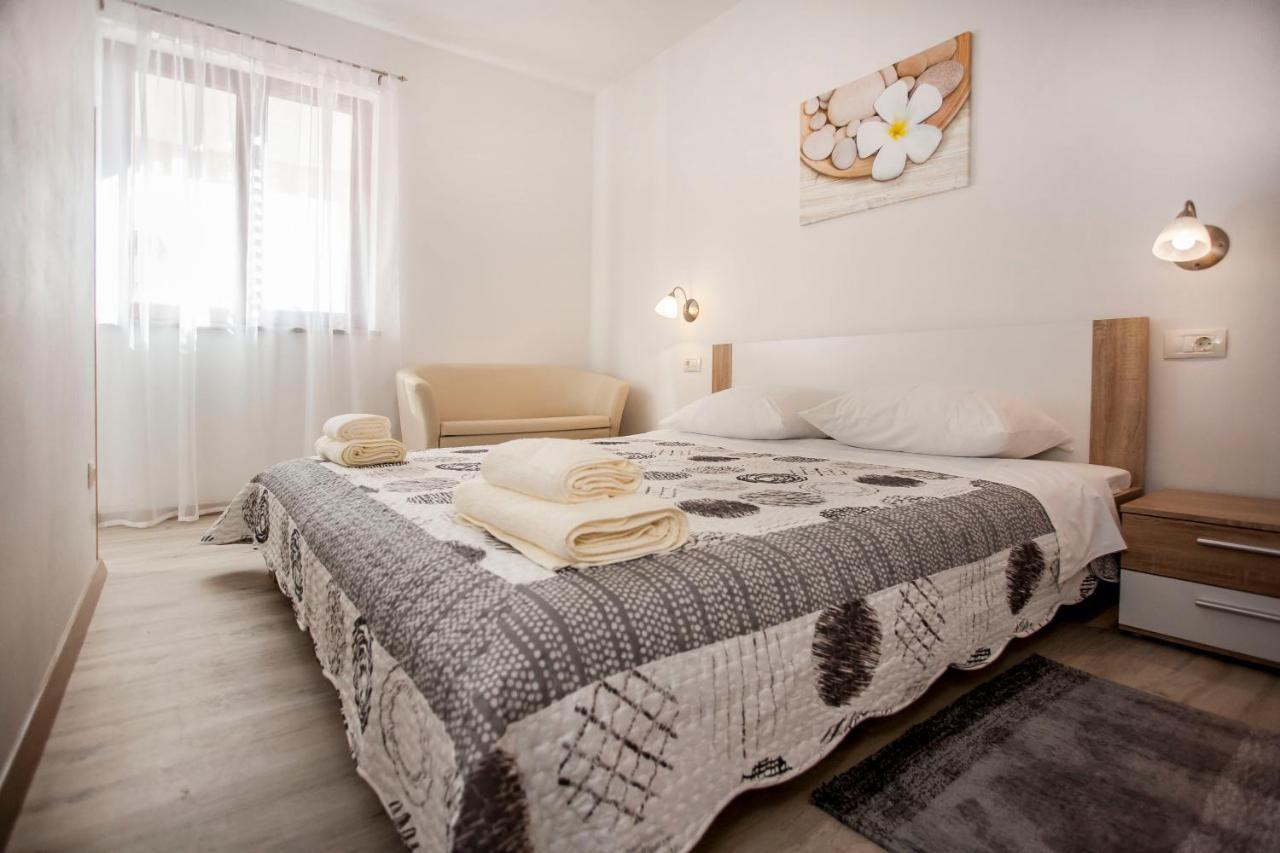 Apartmani Dragica Ровинь Экстерьер фото