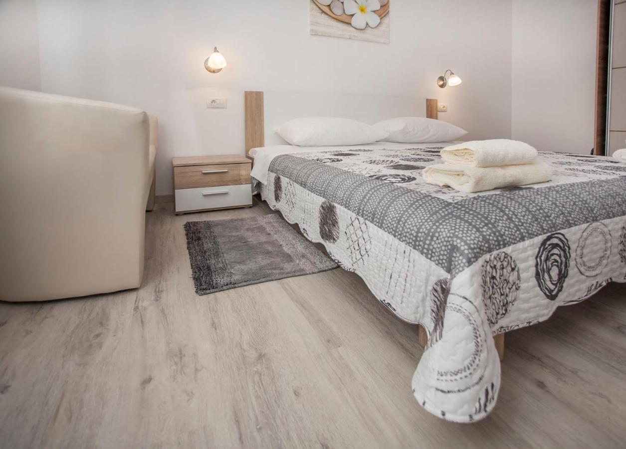 Apartmani Dragica Ровинь Экстерьер фото