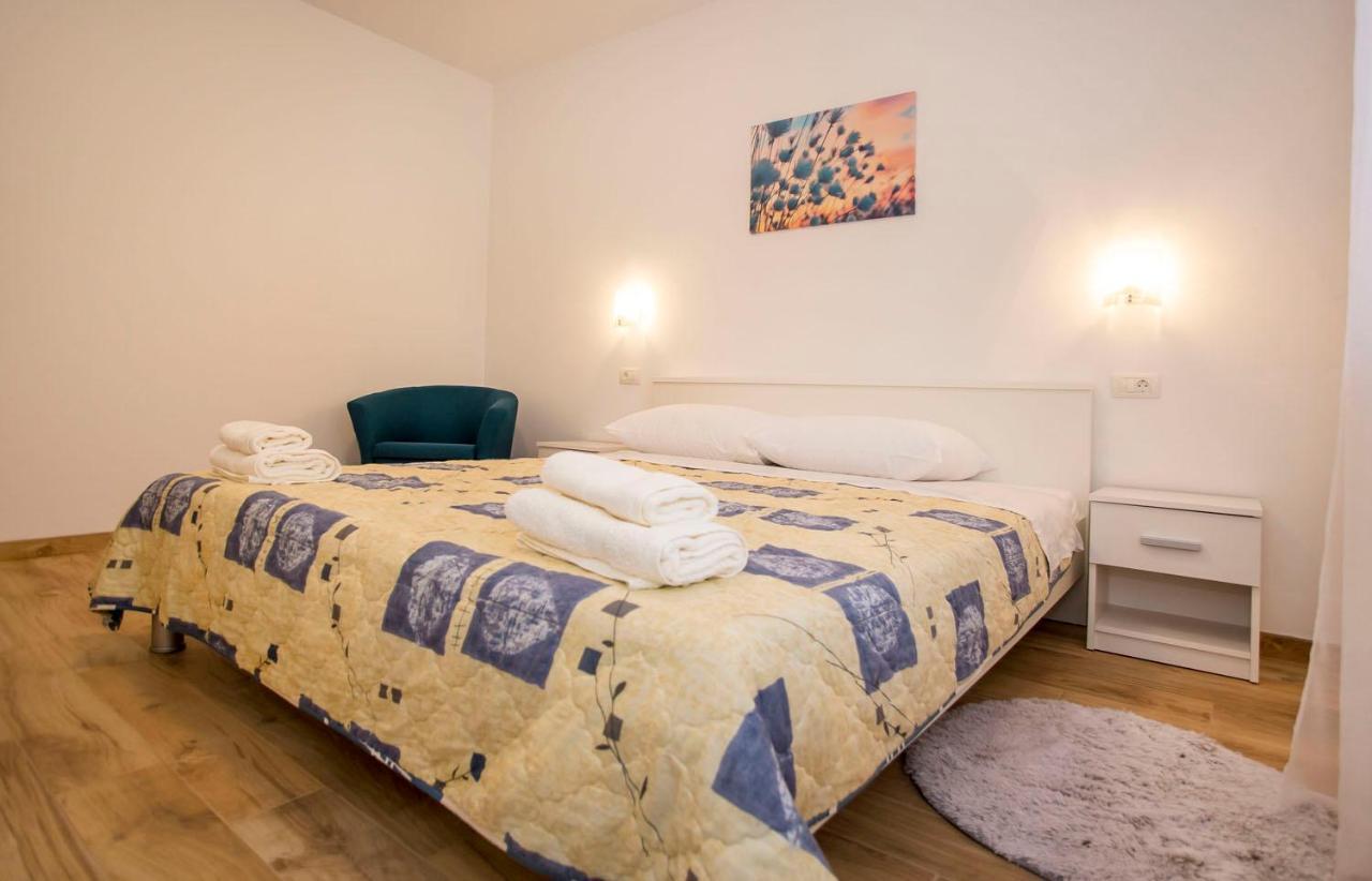 Apartmani Dragica Ровинь Экстерьер фото