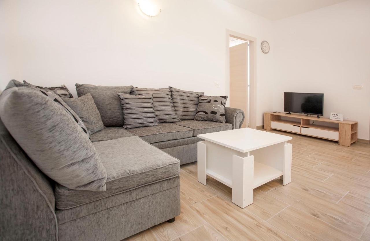 Apartmani Dragica Ровинь Экстерьер фото