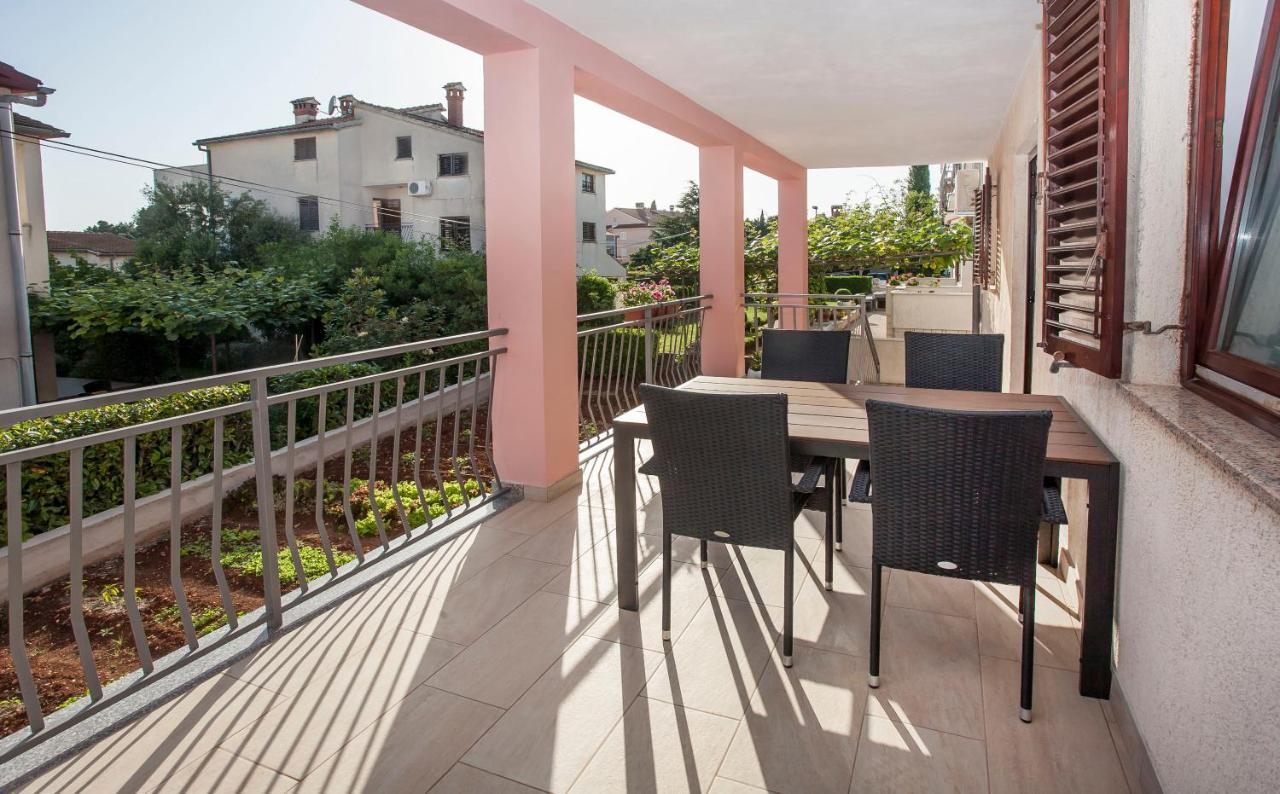 Apartmani Dragica Ровинь Экстерьер фото