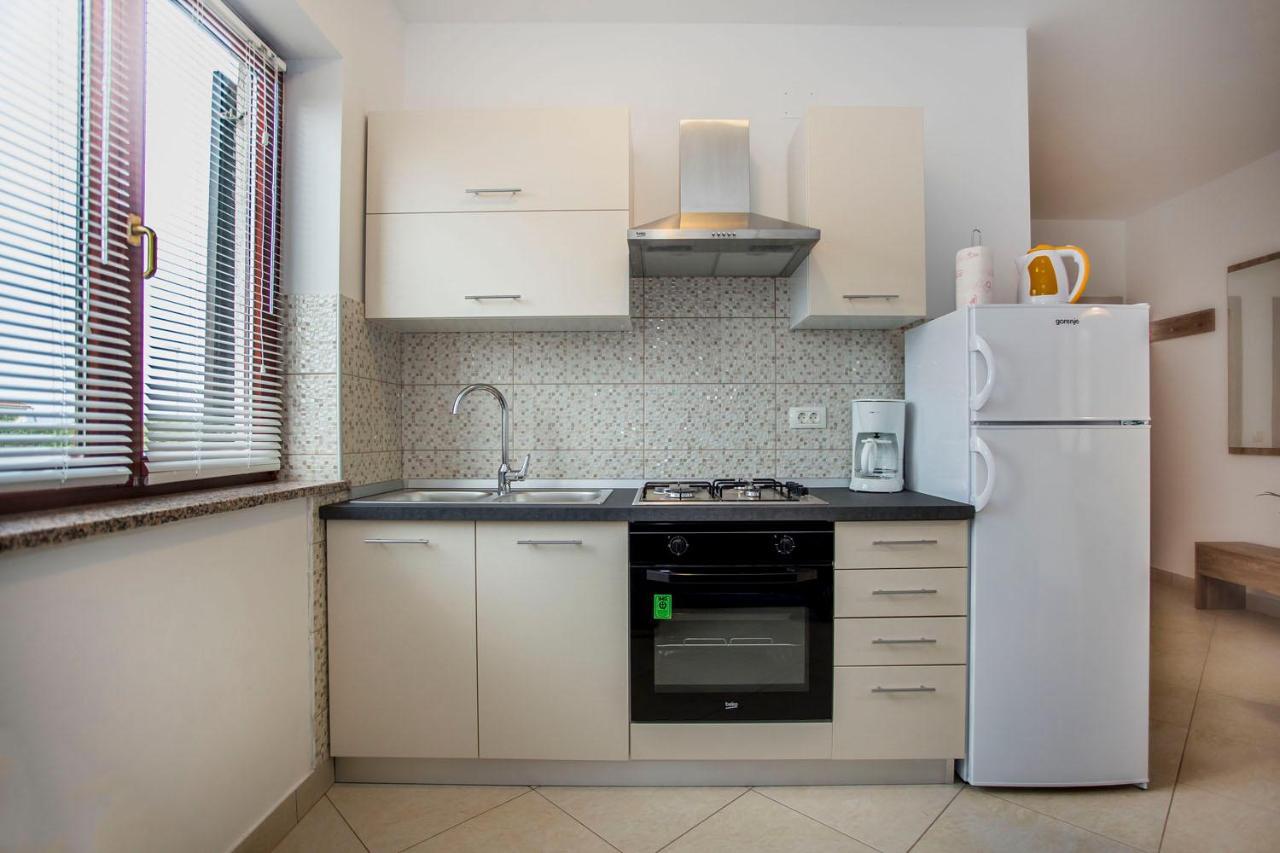Apartmani Dragica Ровинь Экстерьер фото
